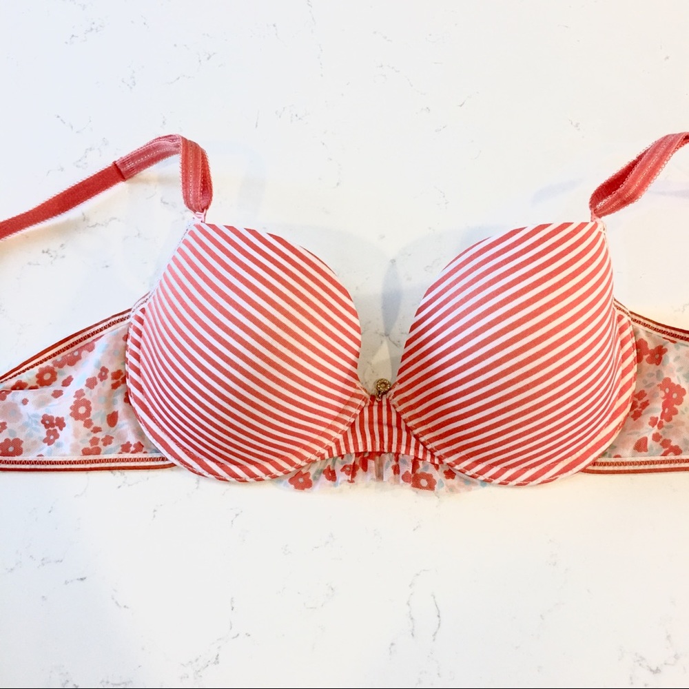 Lovely Striped Bra with floral details